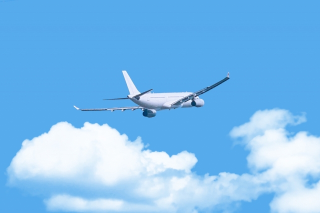 出張・新幹線や飛行機の移動が多い人の腰痛対策|原因とケア方法のブログ画像 代々木上原駅徒歩3分 代々木上原鍼灸院